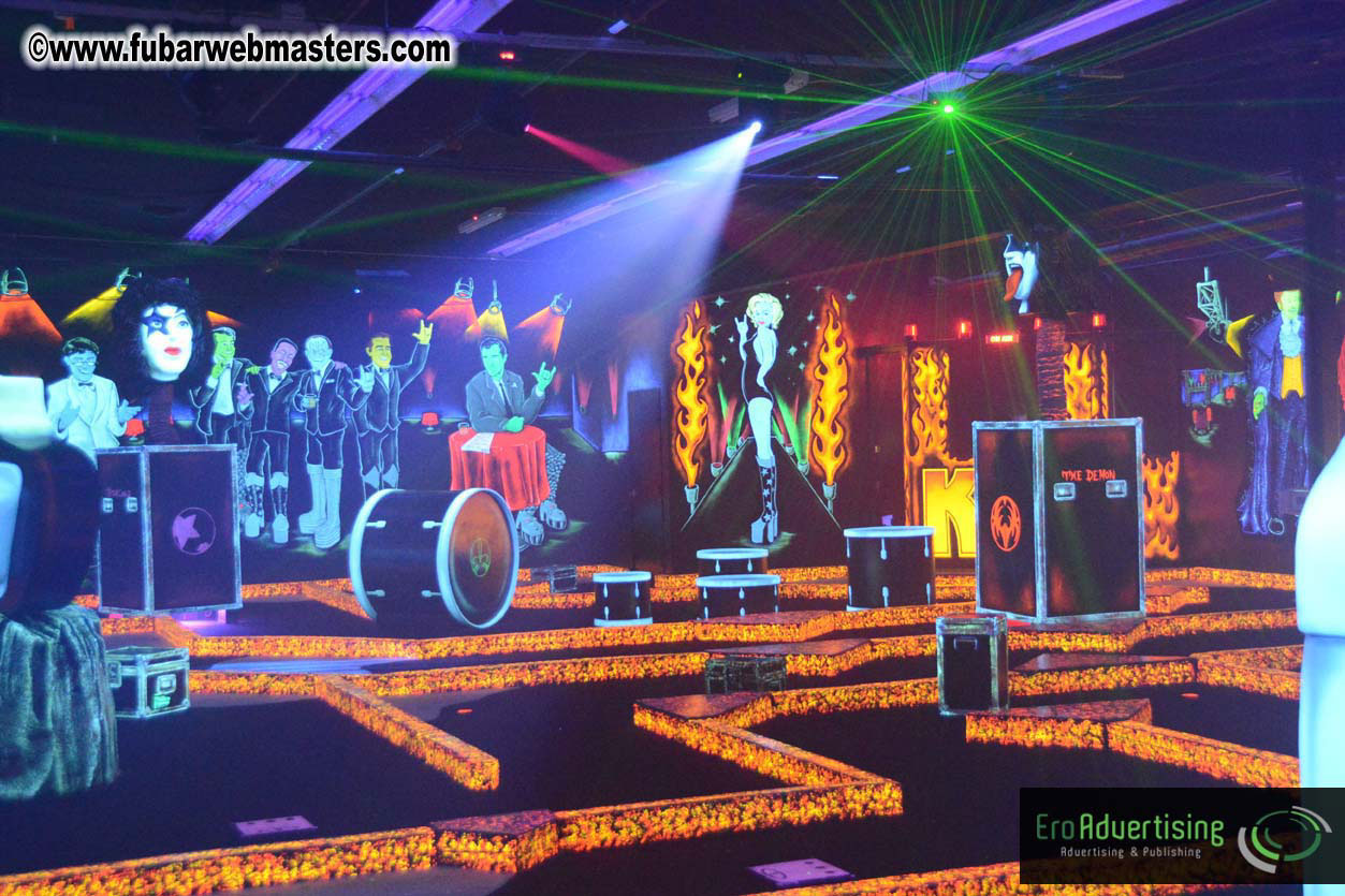 Mr Skin?ÇÖs Mini Golf