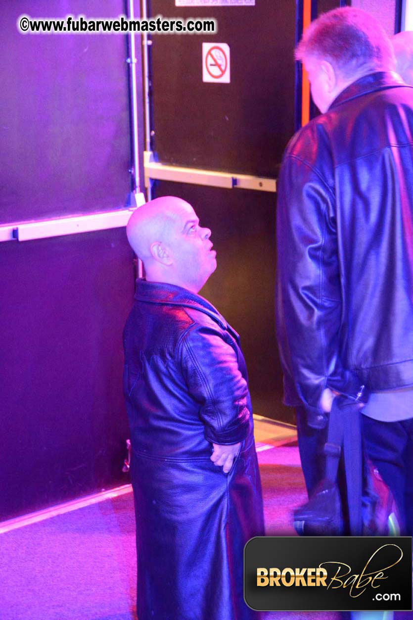 Mr Skin?ÇÖs Mini Golf