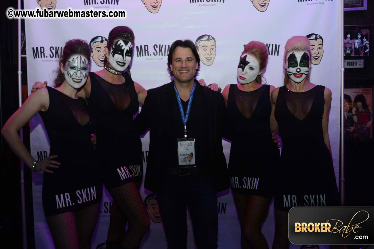 Mr Skin?ÇÖs Mini Golf