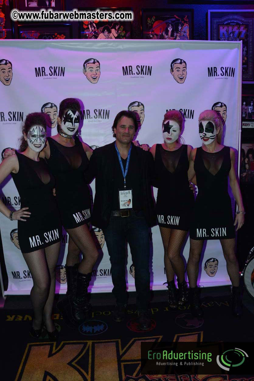 Mr Skin?ÇÖs Mini Golf