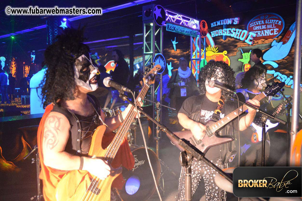 Mr Skin?ÇÖs Mini Golf