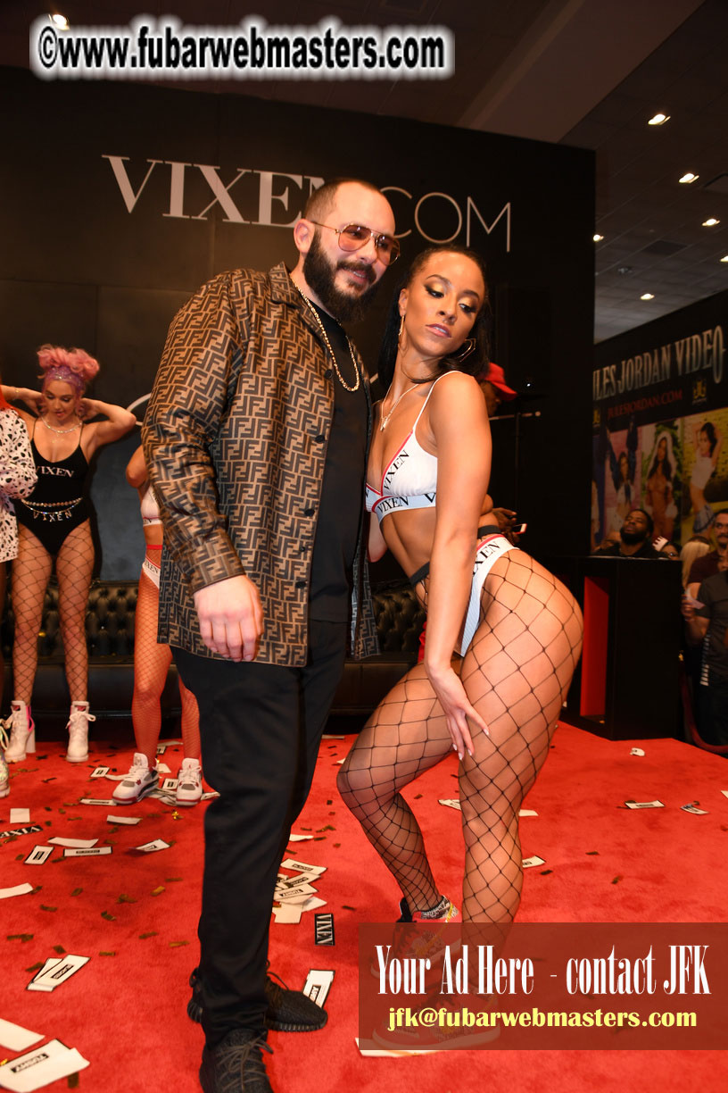 Vixen Angel of the Year Crowning Ceremony