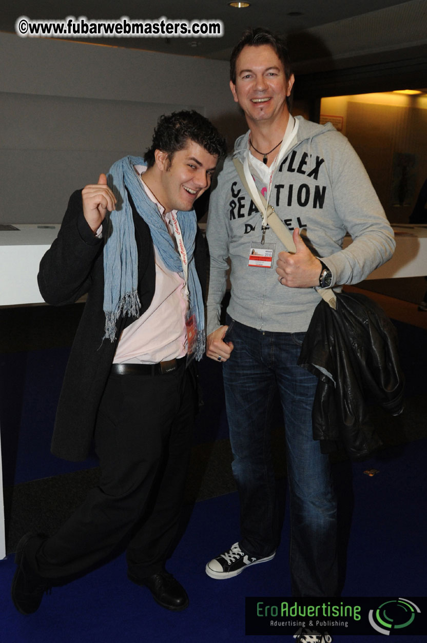 14.Venus showfloor Day 1