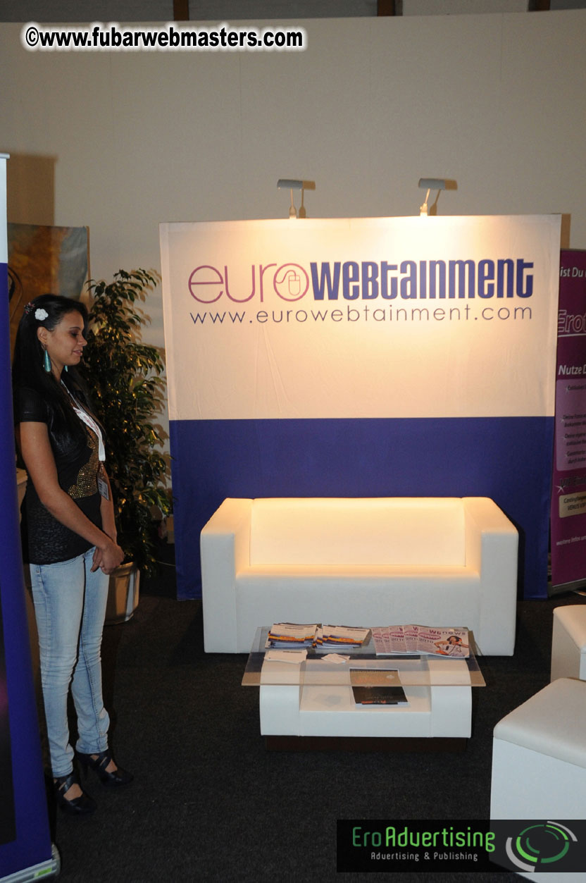 14.Venus showfloor Day 1