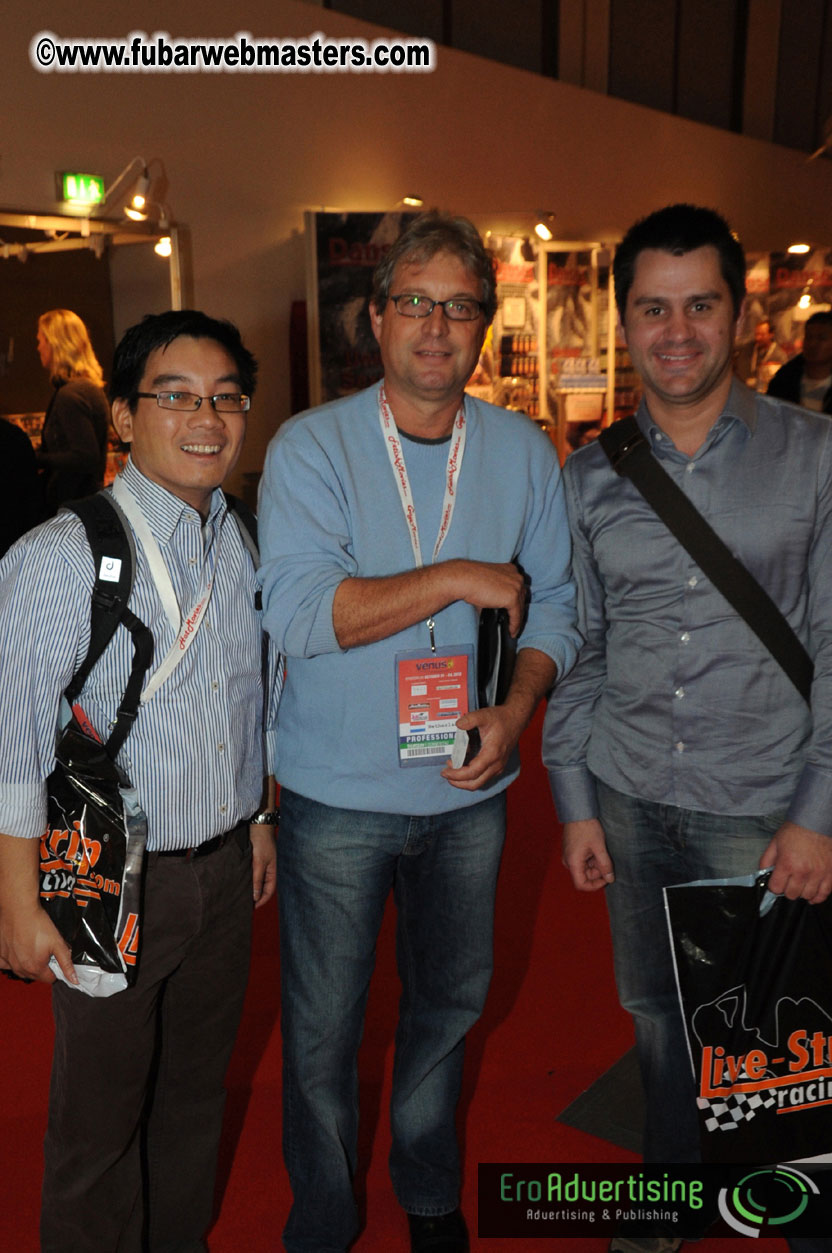 14.Venus showfloor Day 1