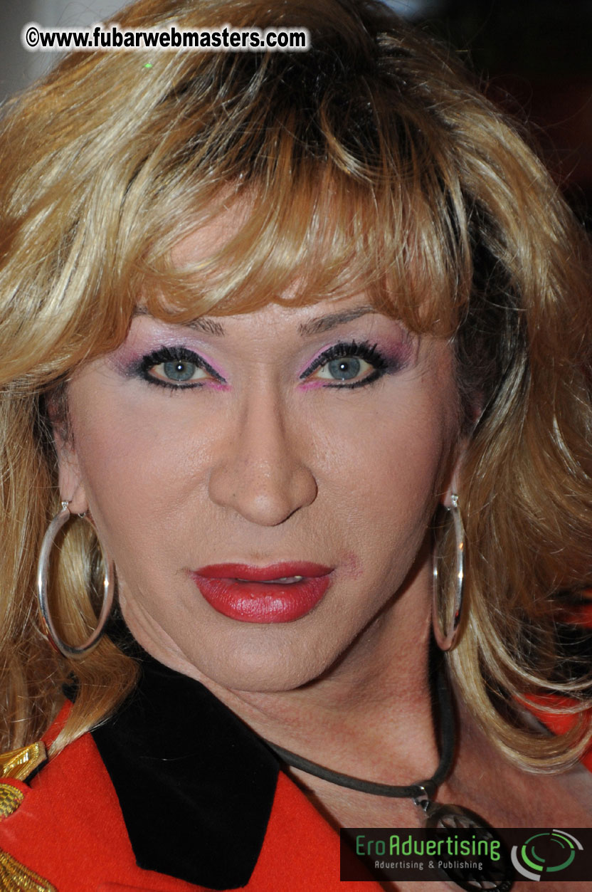 14.Venus showfloor Day 1