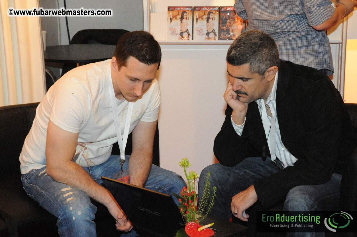 14.Venus showfloor Day 2