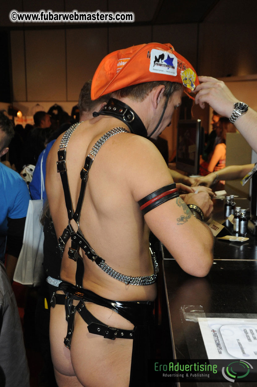 14.Venus showfloor Day 3