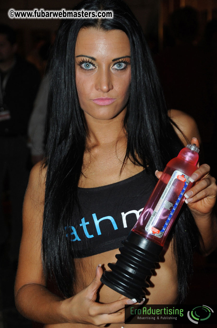 14.Venus showfloor Day 3