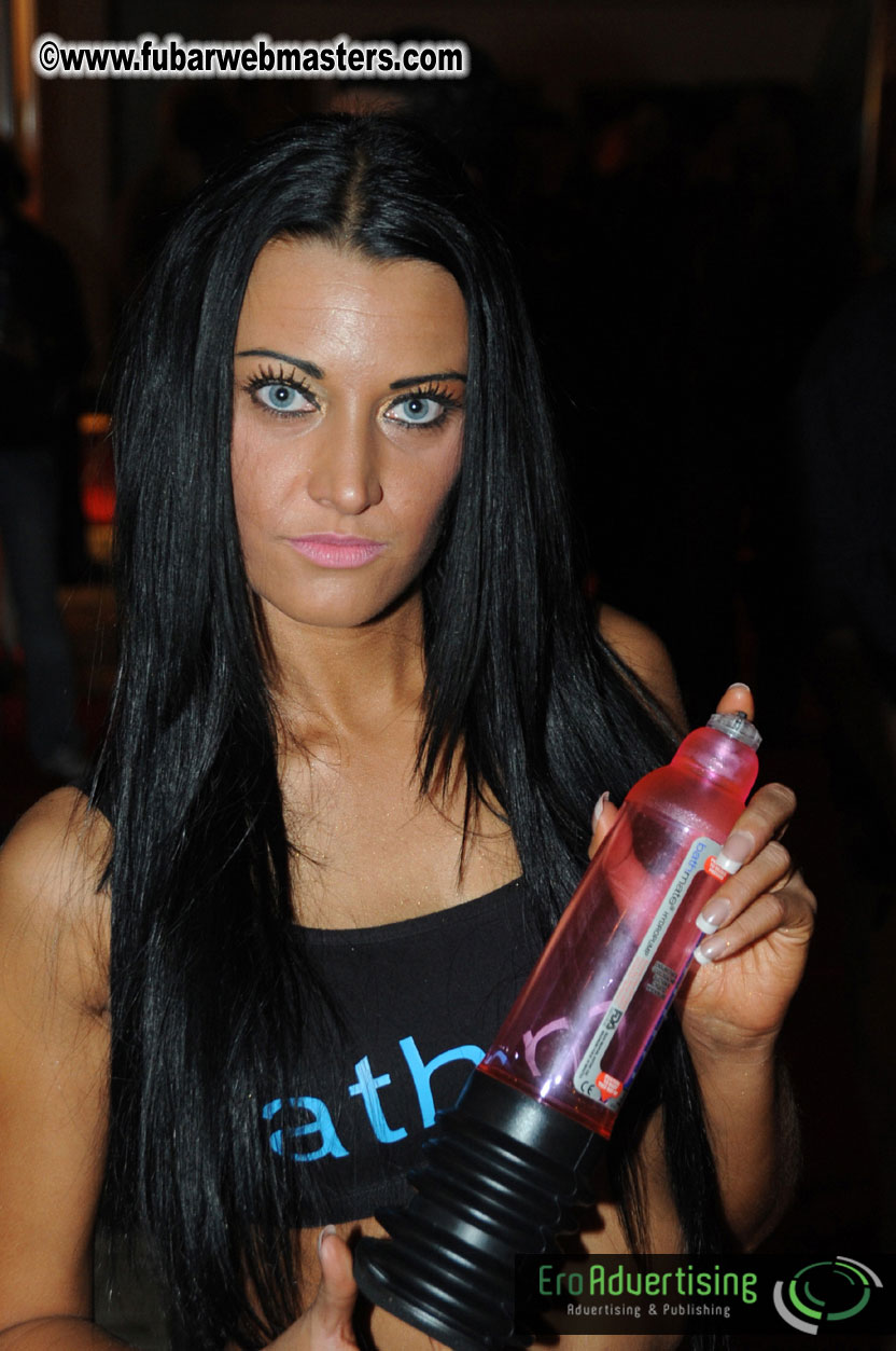 14.Venus showfloor Day 3