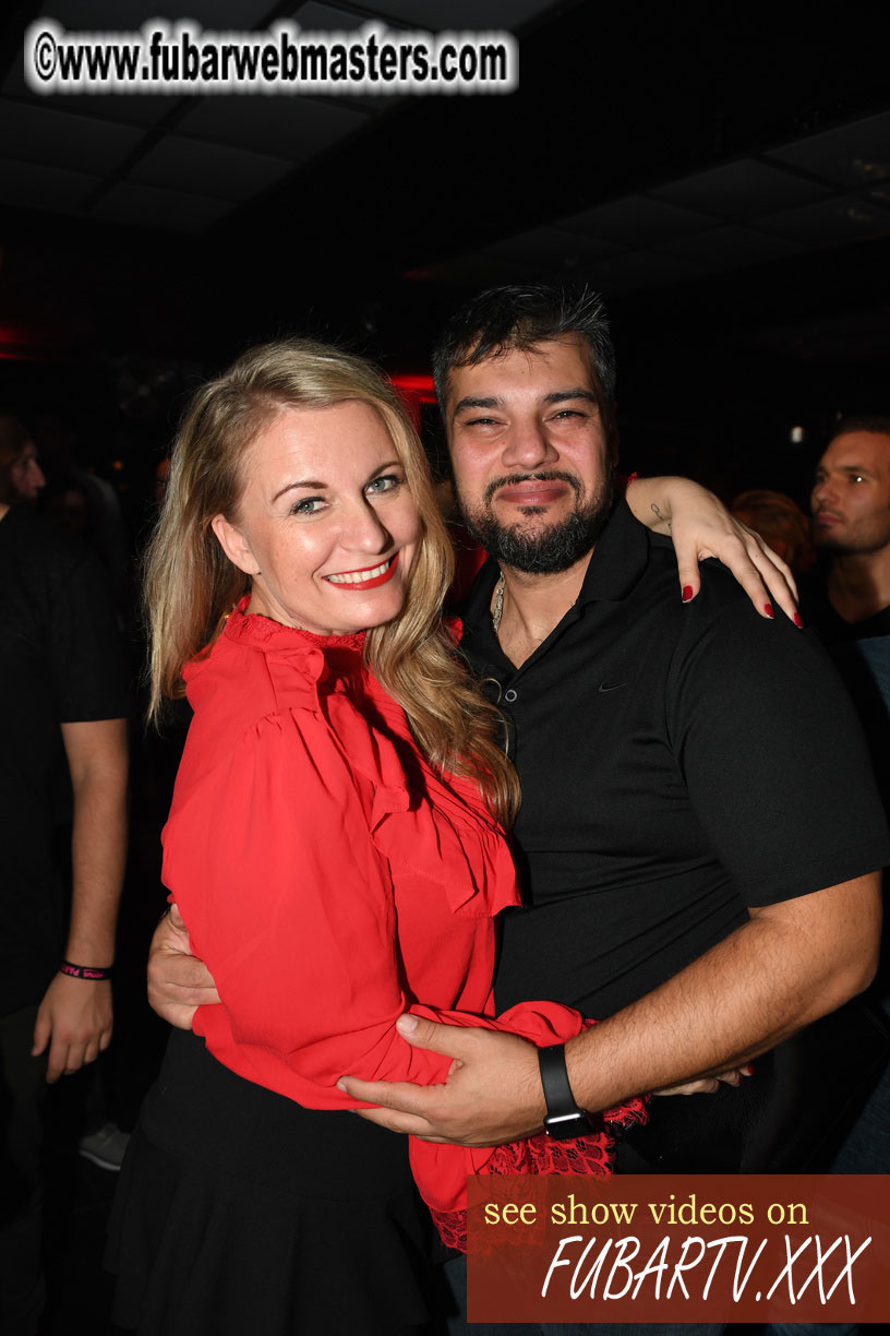 VIP Experience at Puro