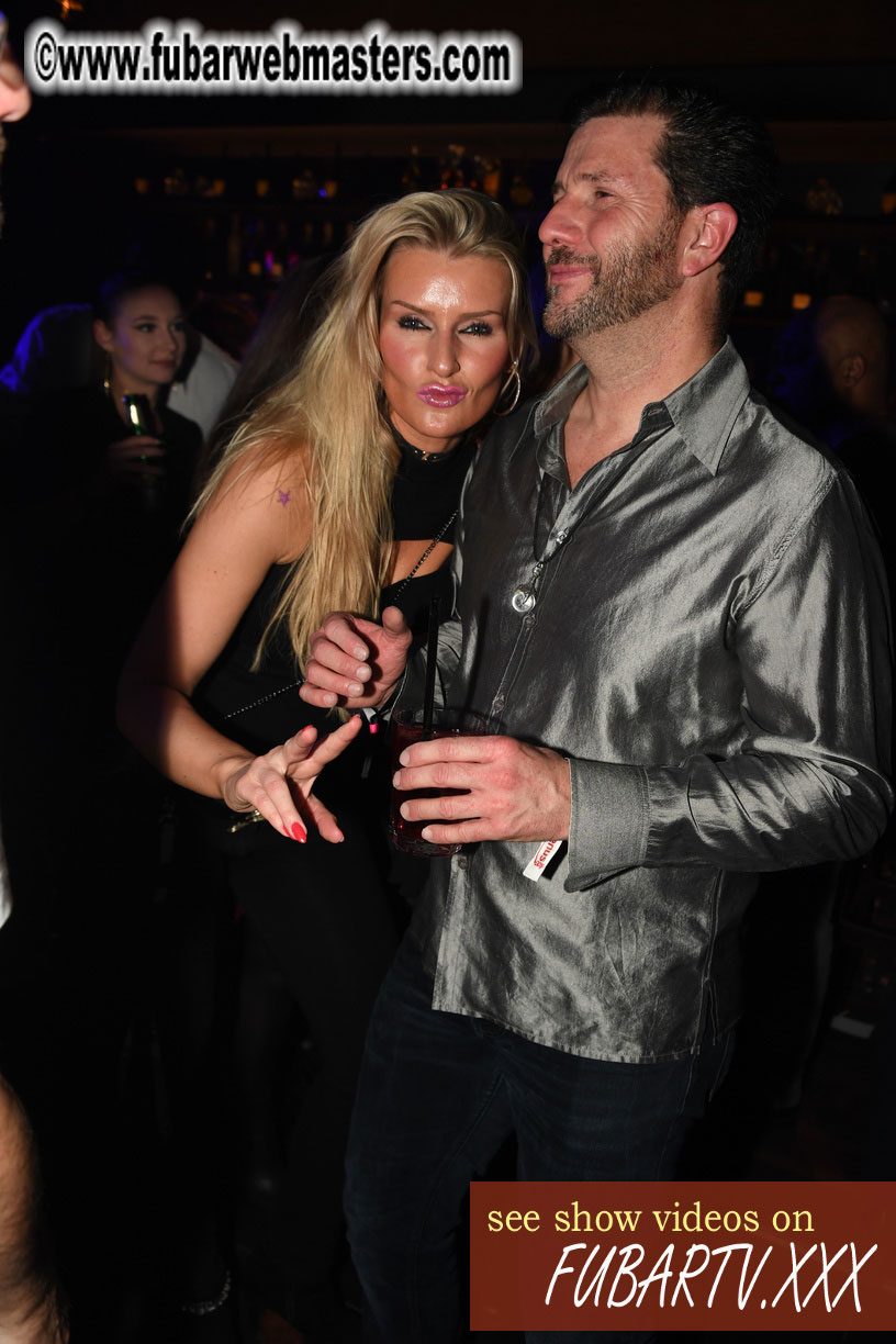 VIP Experience at Puro