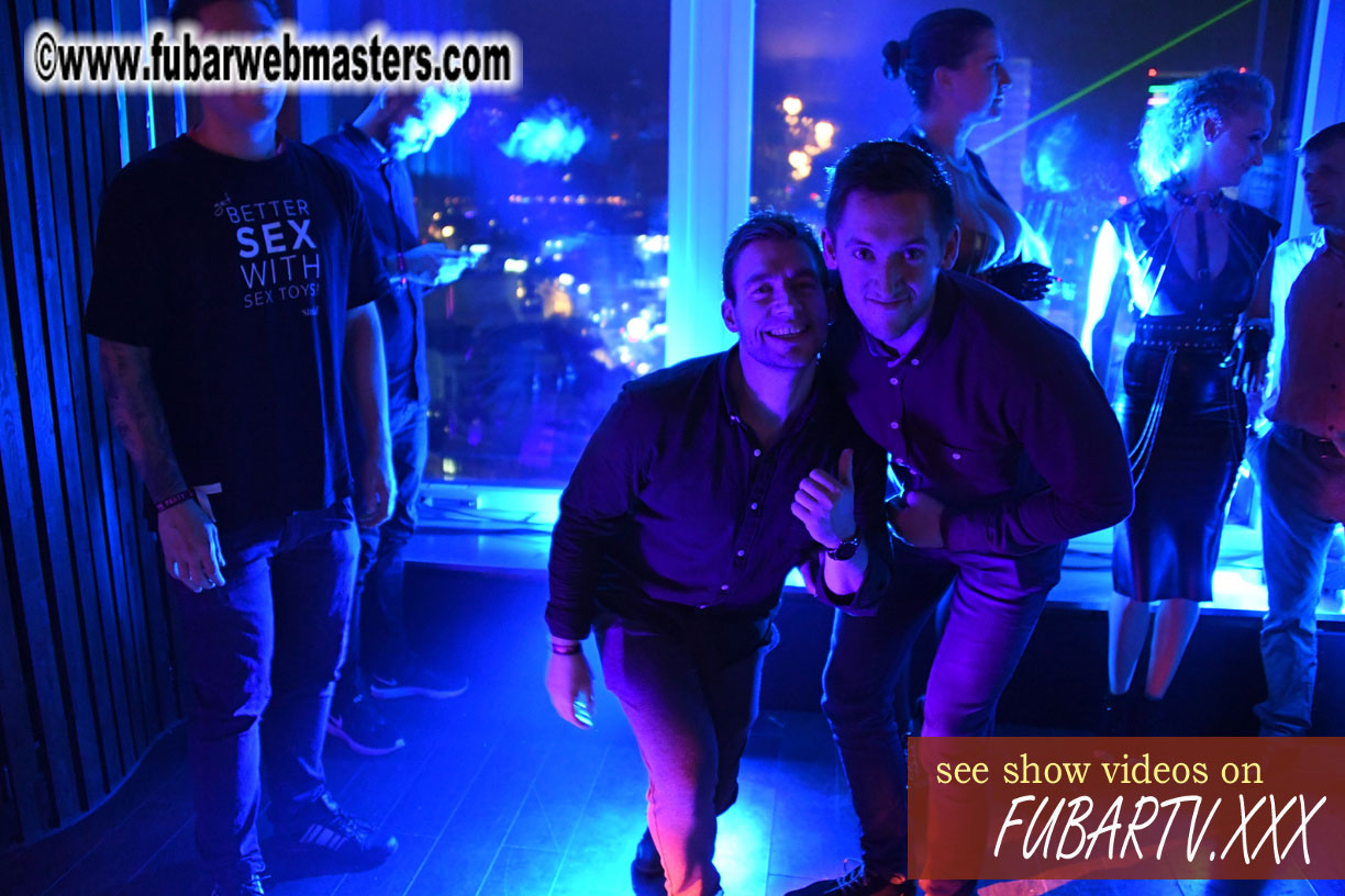 VIP Experience at Puro