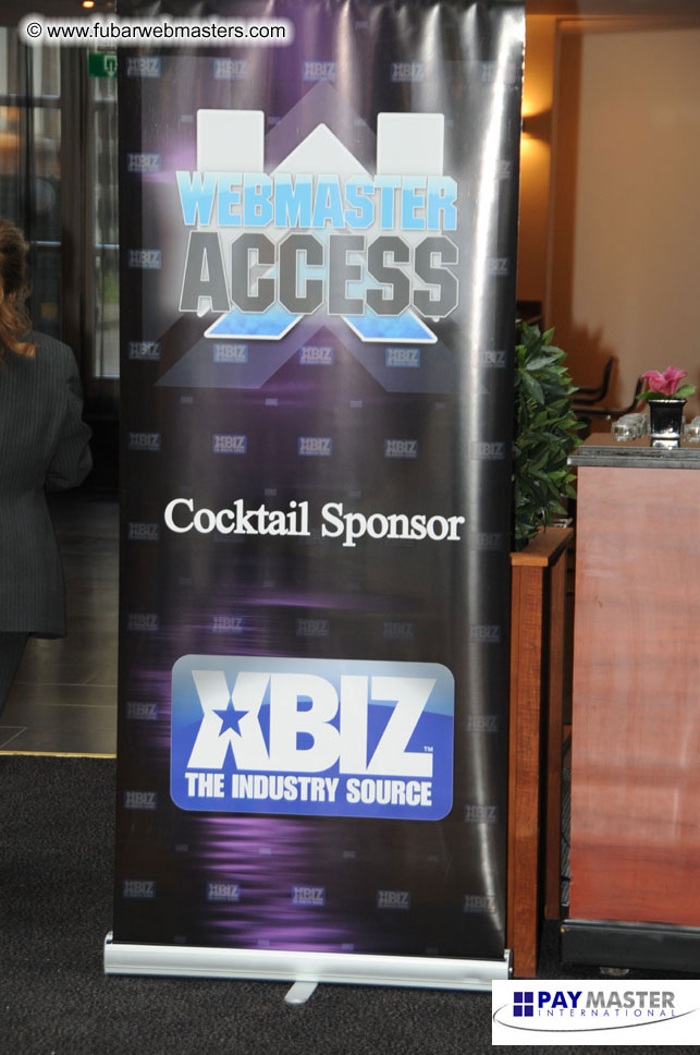 Cocktail Bar: XBiz Buys The Drinks!