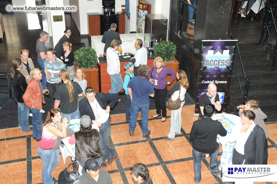 Cocktail Bar: XBiz Buys The Drinks!