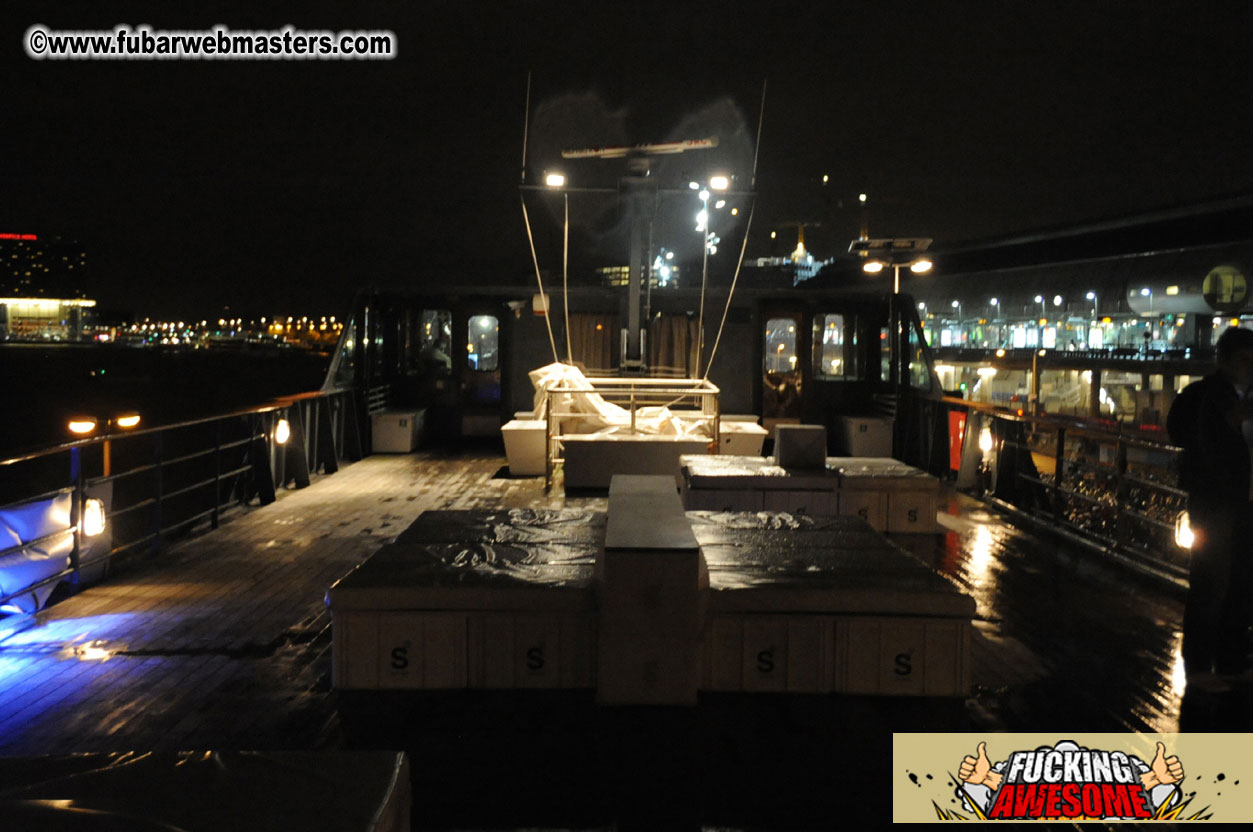 AWM Dinner Boat Cruise