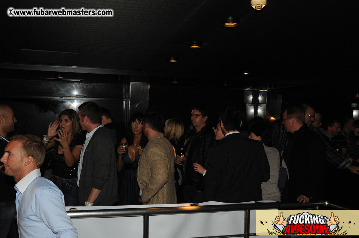 AWM Dinner Boat Cruise