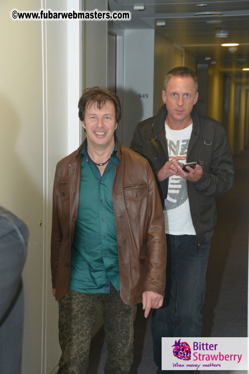 Bitter Strawberry Suite Party