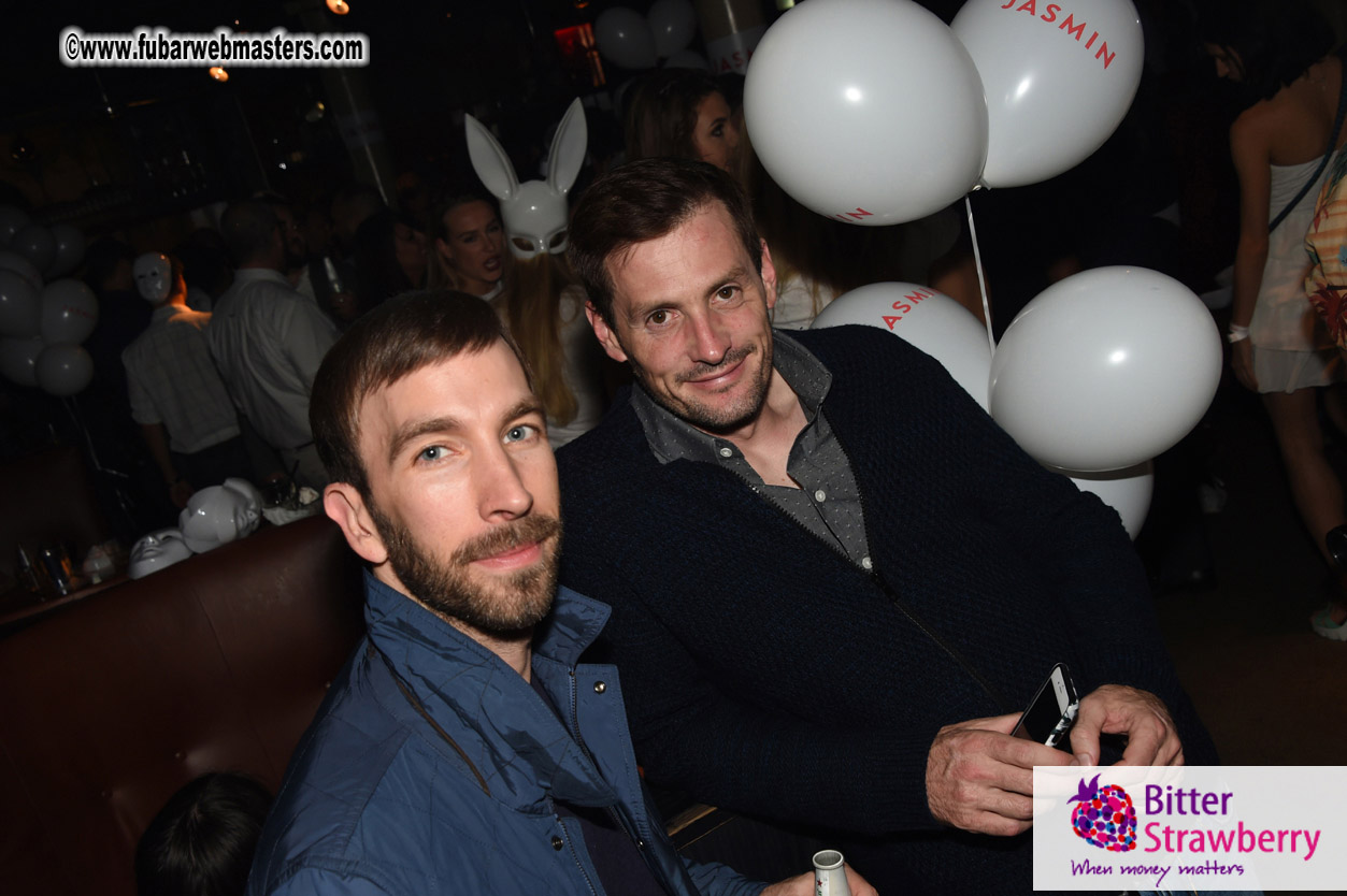 Jasmin White Mascarade