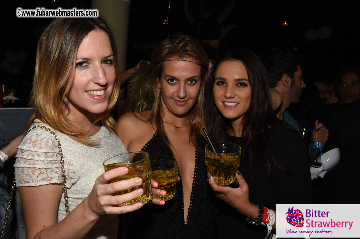 Jasmin White Mascarade