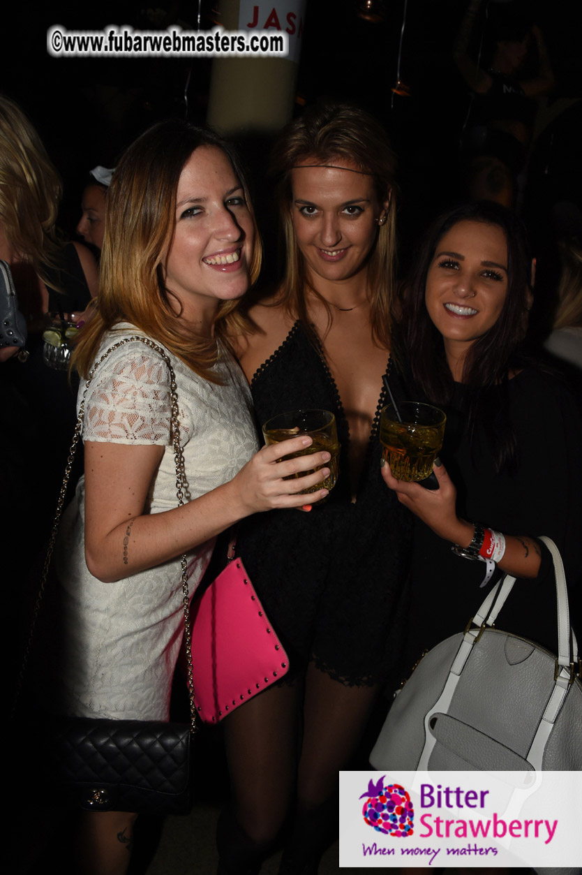 Jasmin White Mascarade