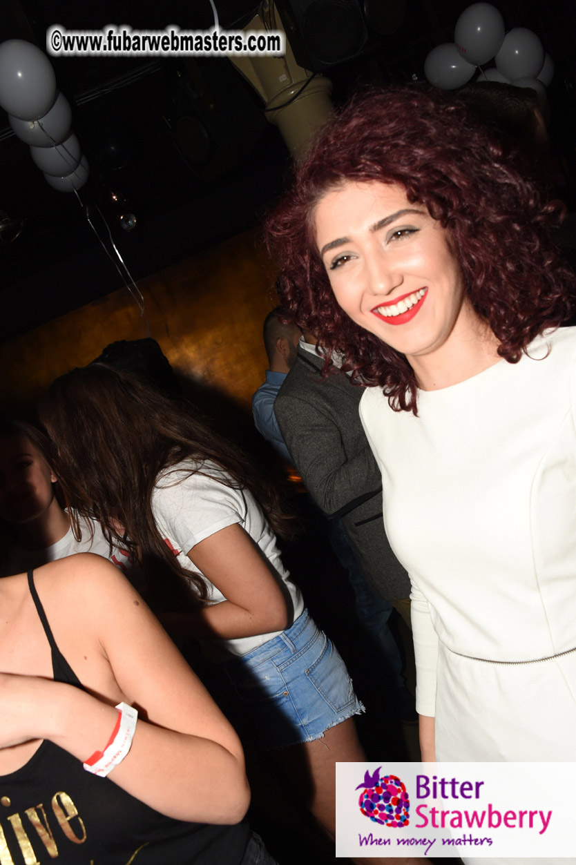 Jasmin White Mascarade