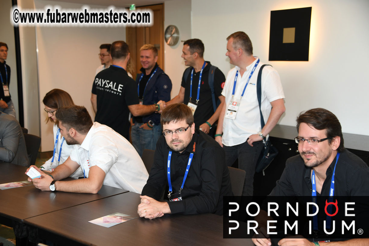 Seminars and Speed Networking