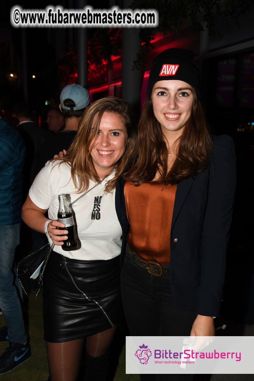 Social Friday XXL