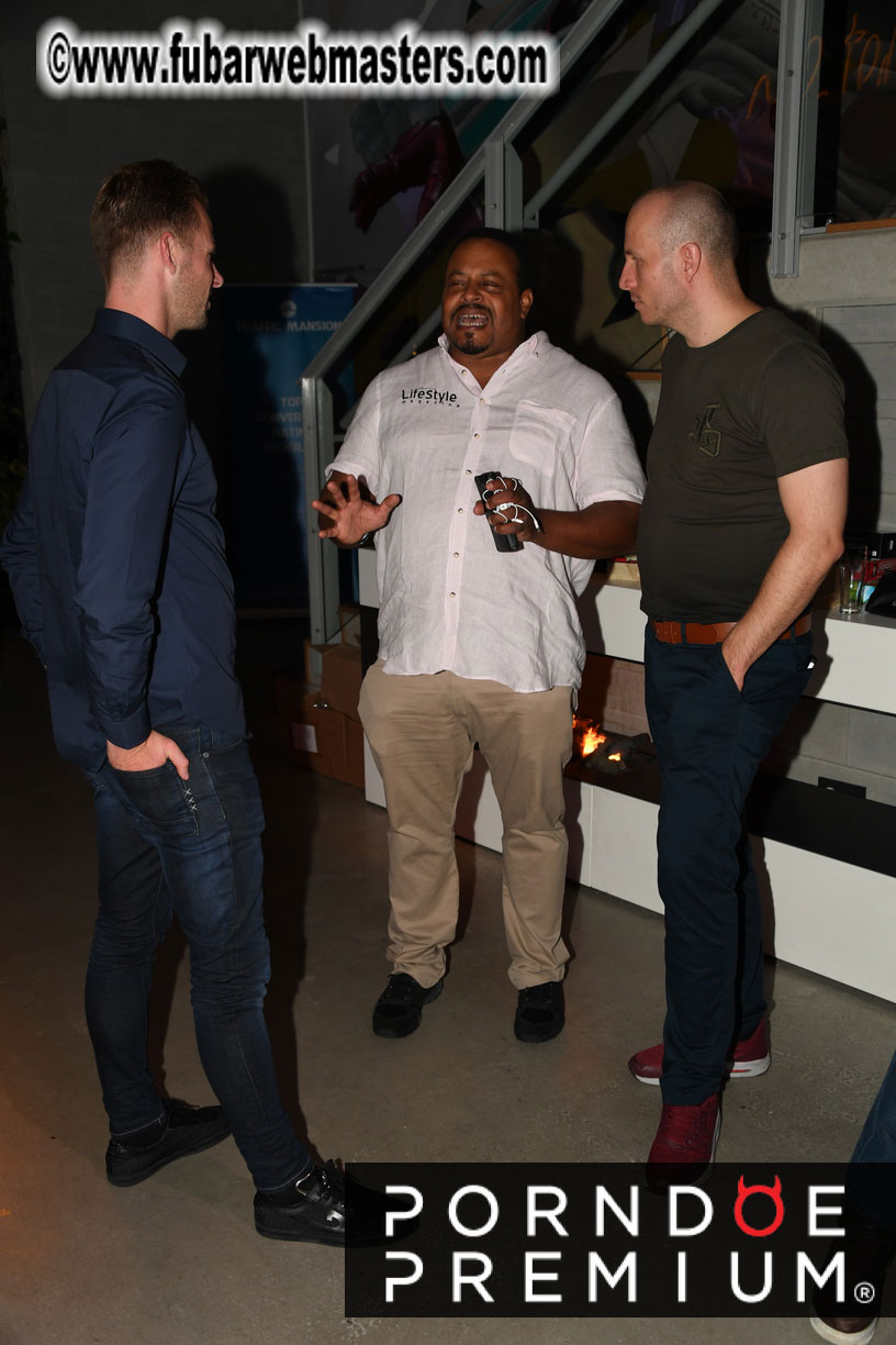 Social Friday XXL