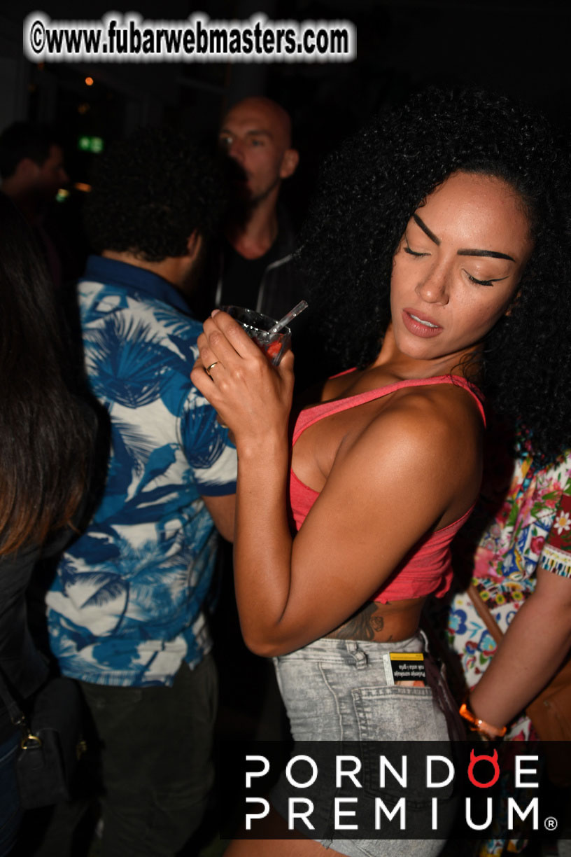 Social Friday XXL