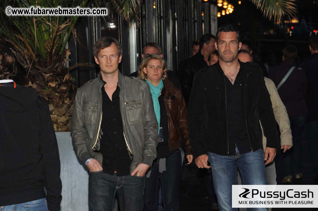 Adult Webmaster Canal Cruise