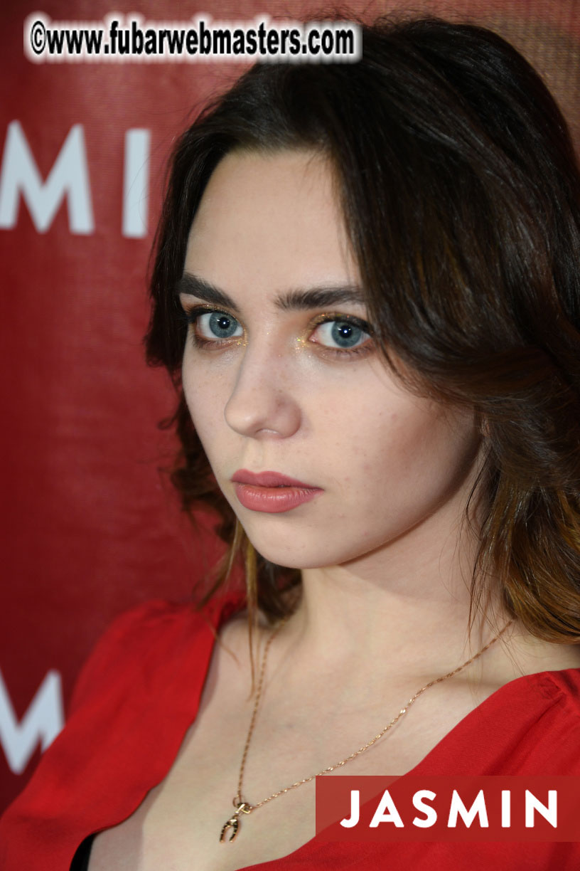 Wild & Red - Party by Jasmin