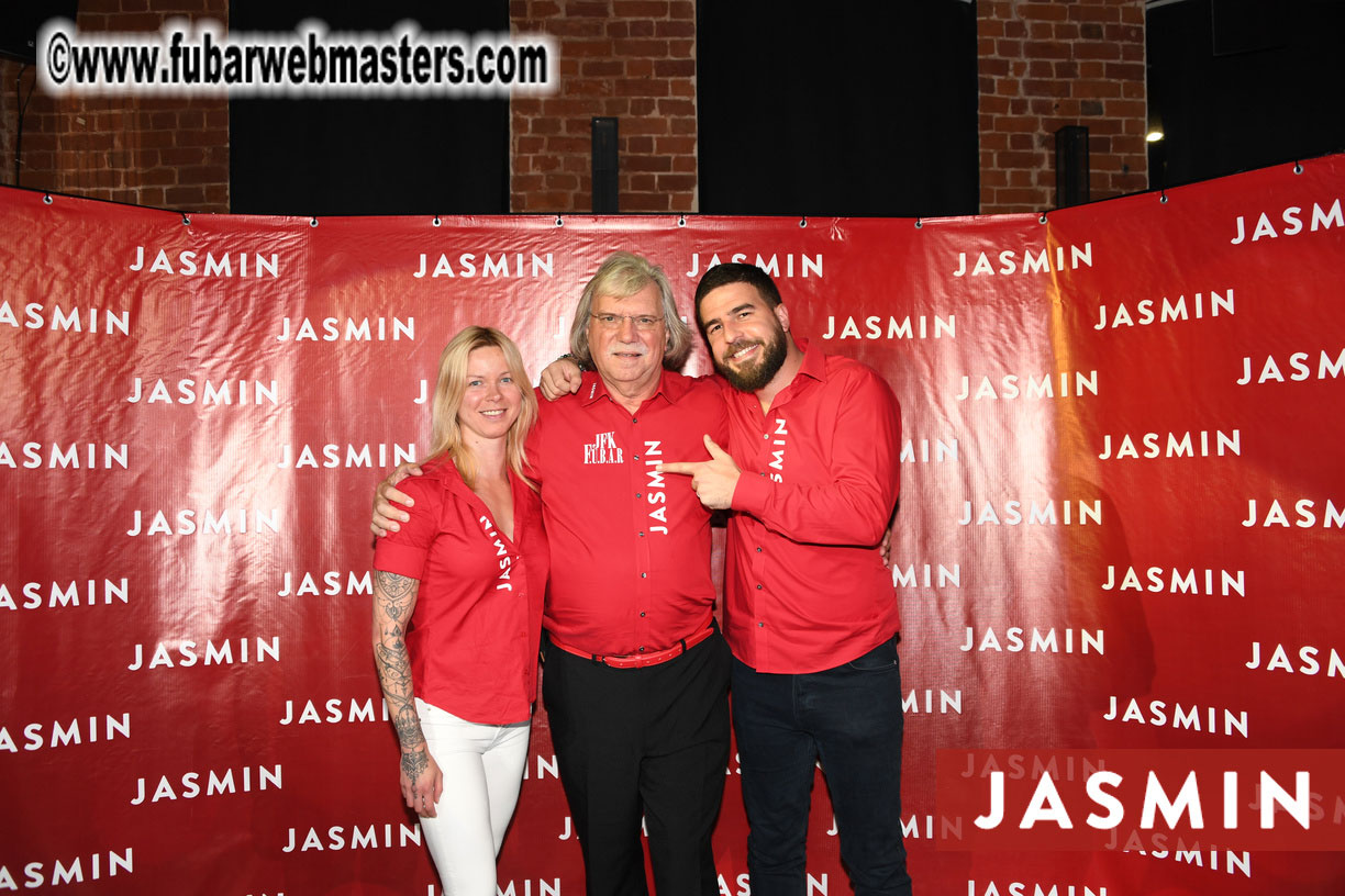 Wild & Red - Party by Jasmin