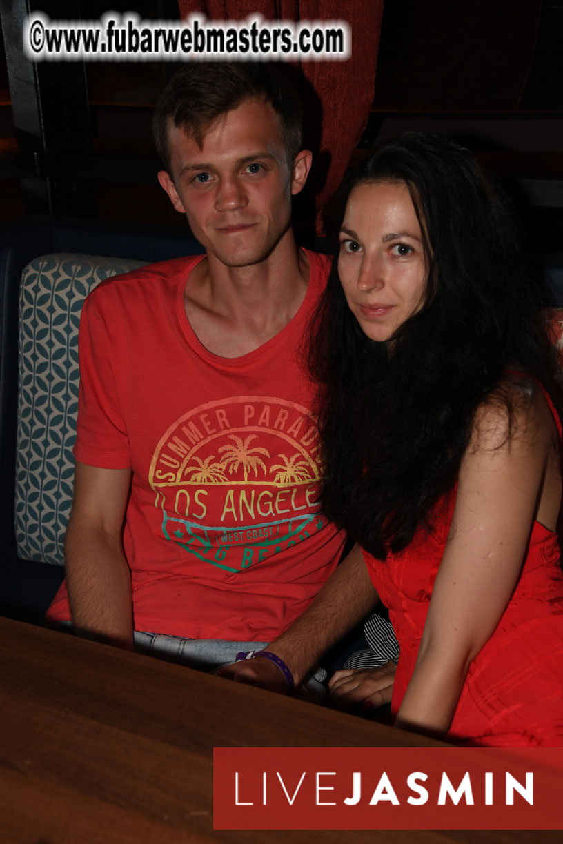 Tropical Paradise Party 