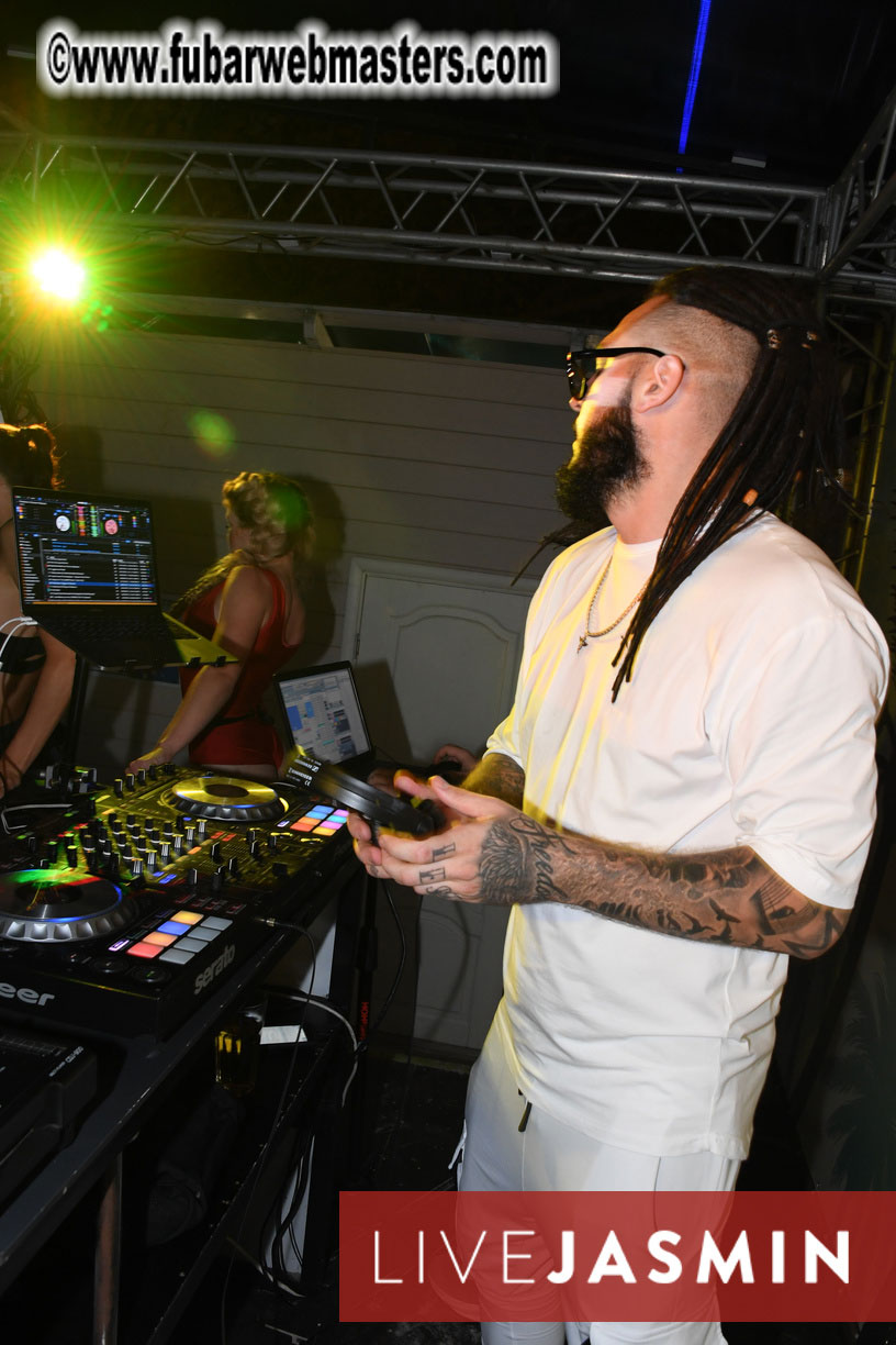 Tropical Paradise Party 