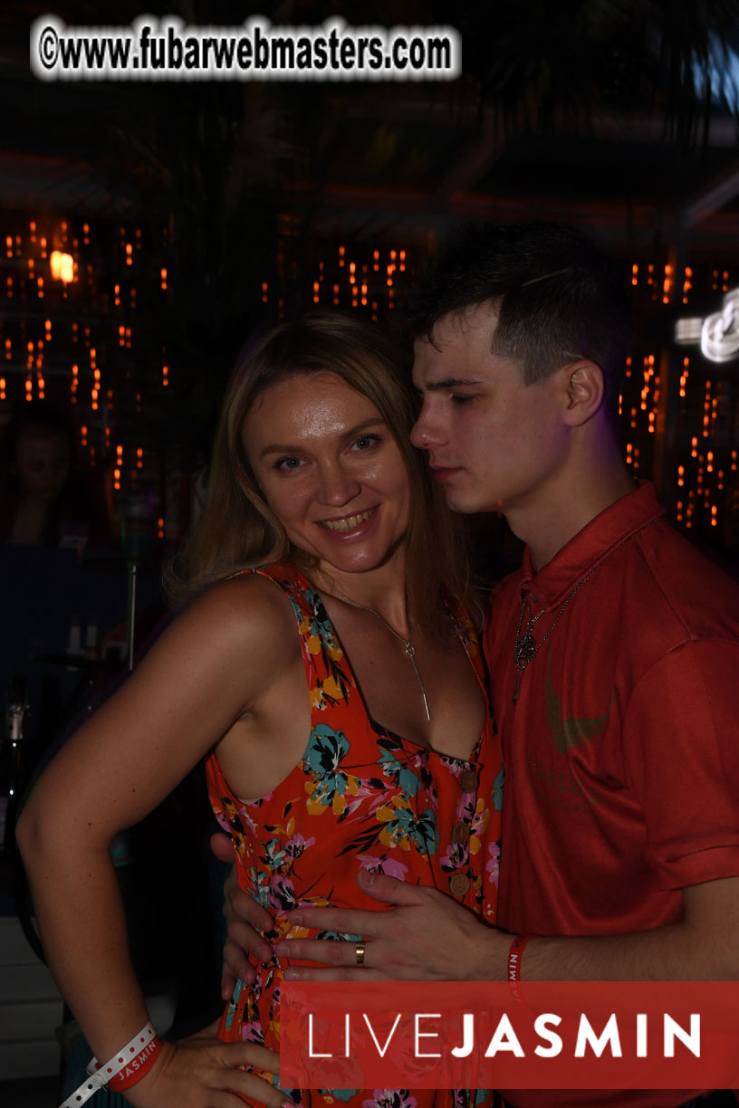 Tropical Paradise Party 