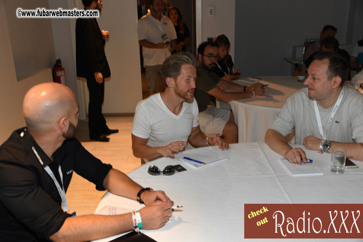 Seminars and Speed Networking