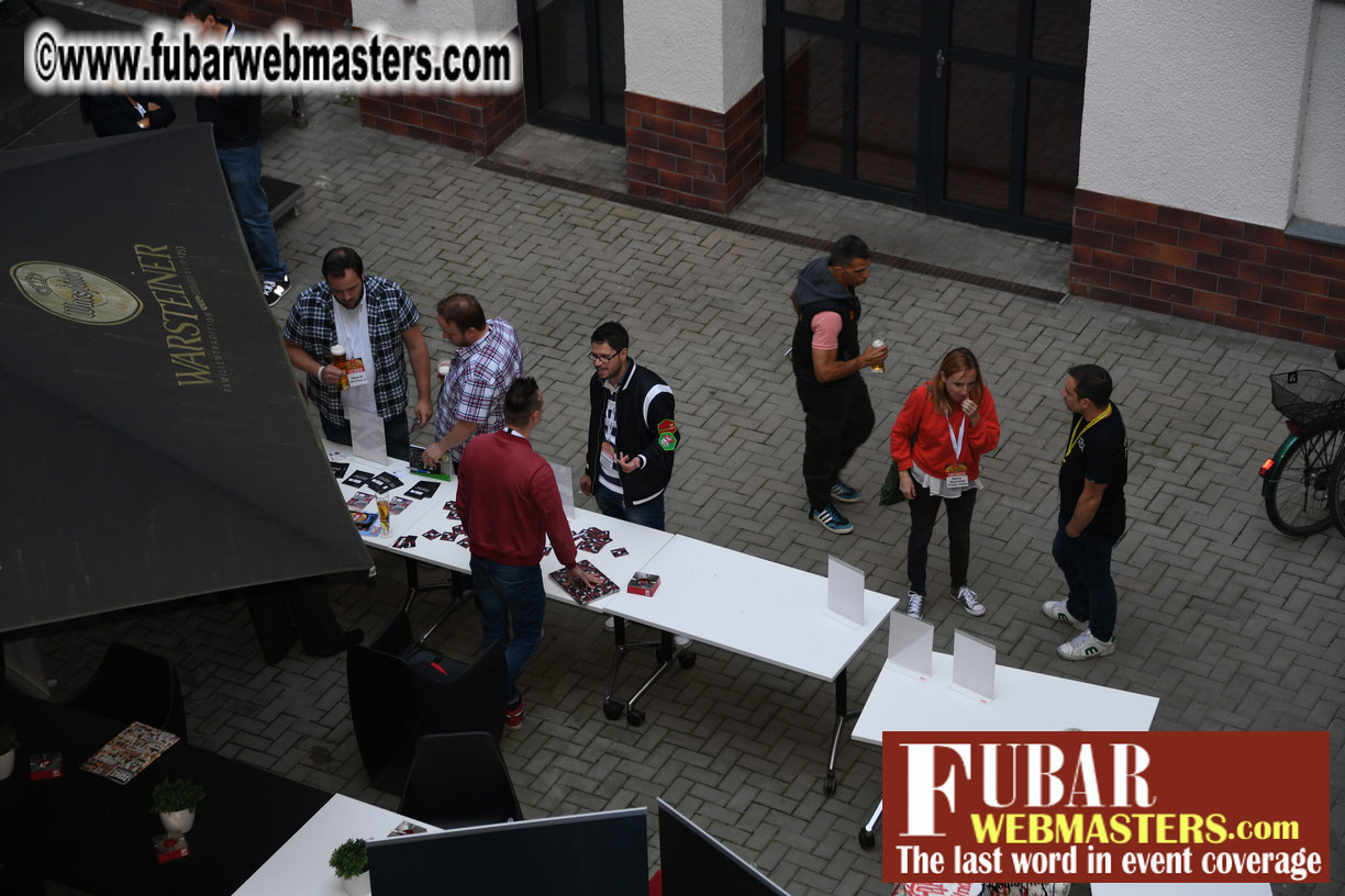 Mix & Meet Happy Hour