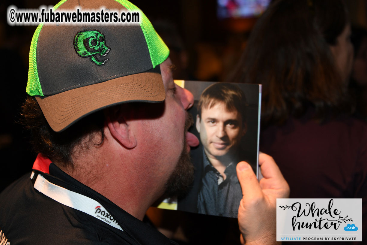 Mix & Meet Happy Hour