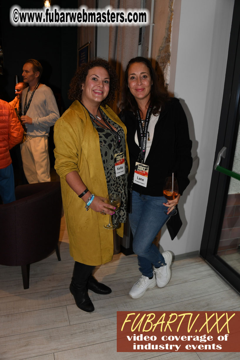 Good Mojo Happy Hour Welcome Reception