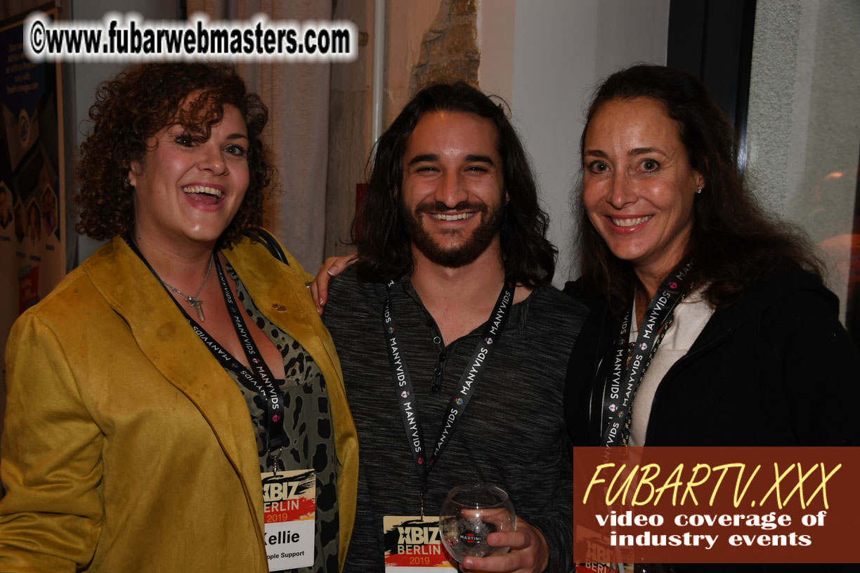 Good Mojo Happy Hour Welcome Reception