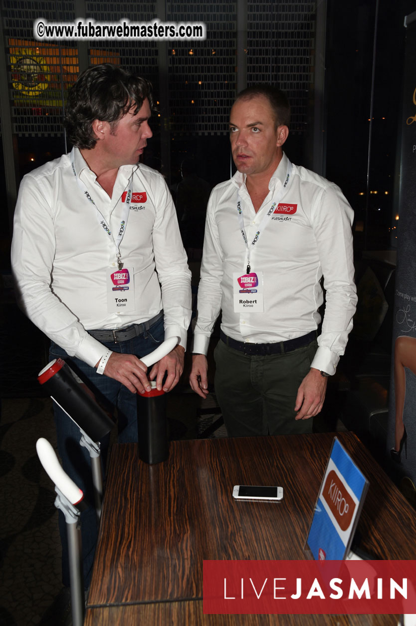 XBIZ Mix & Meet Happy Hour