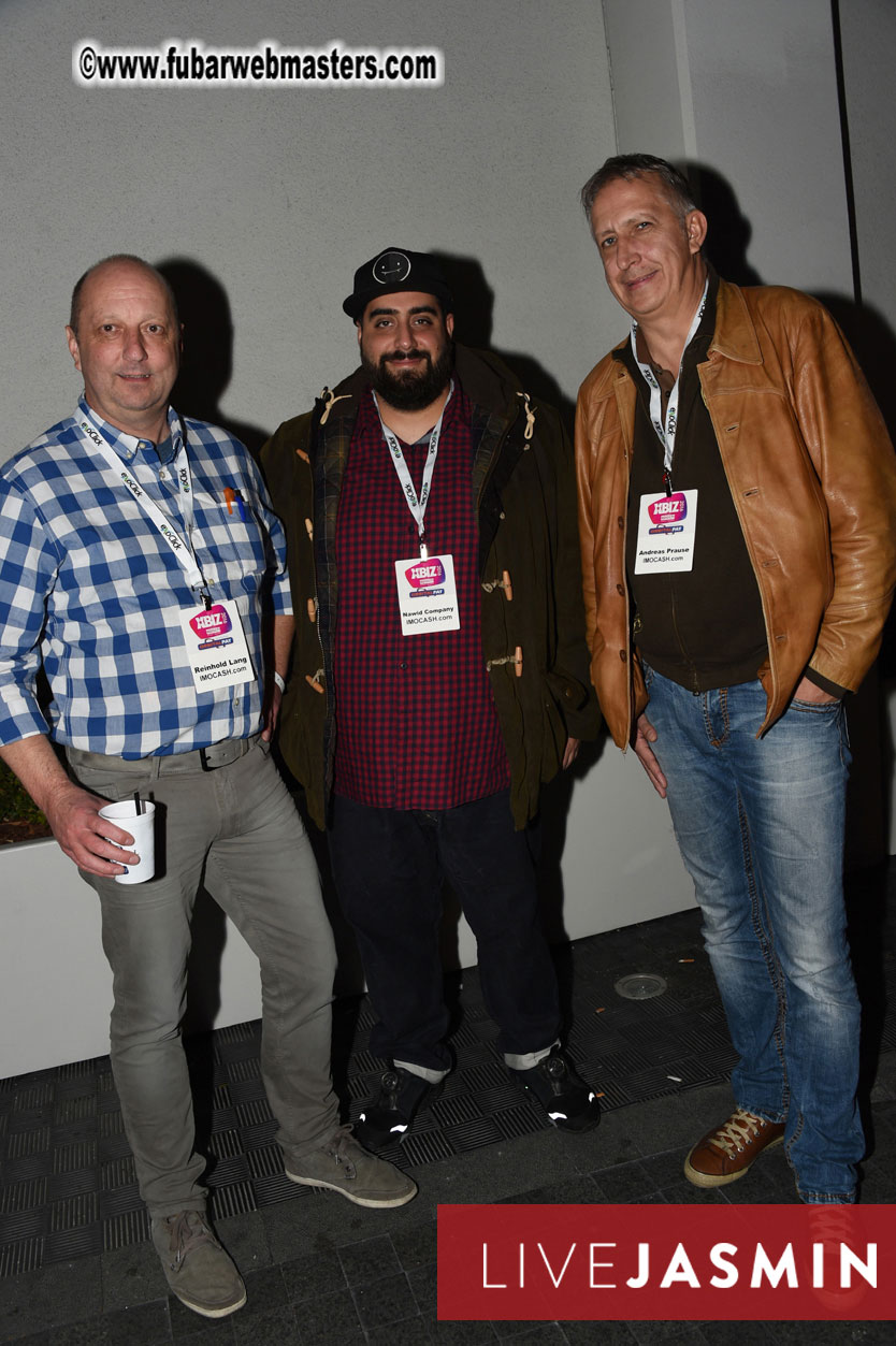 XBIZ Mix & Meet Happy Hour