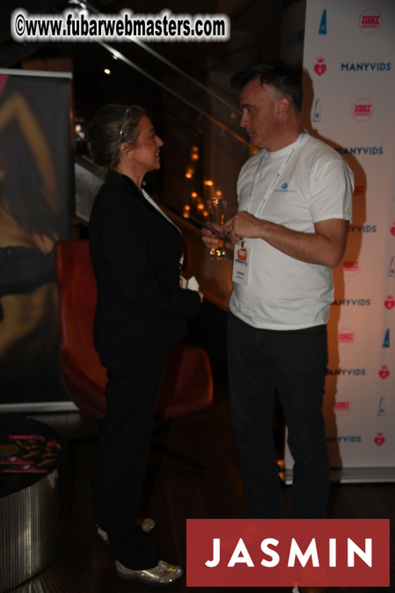 XBIZ Mix & Meet Market