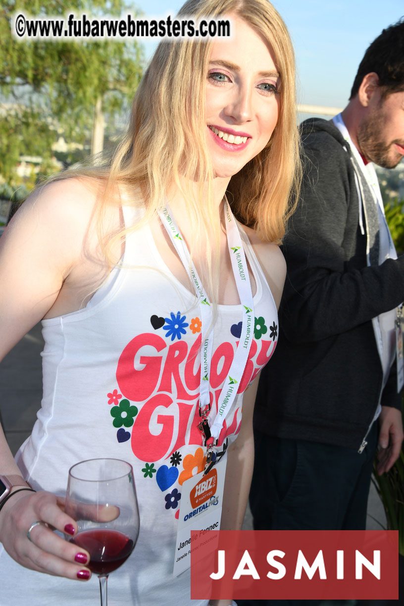 Grooby Happy Hour