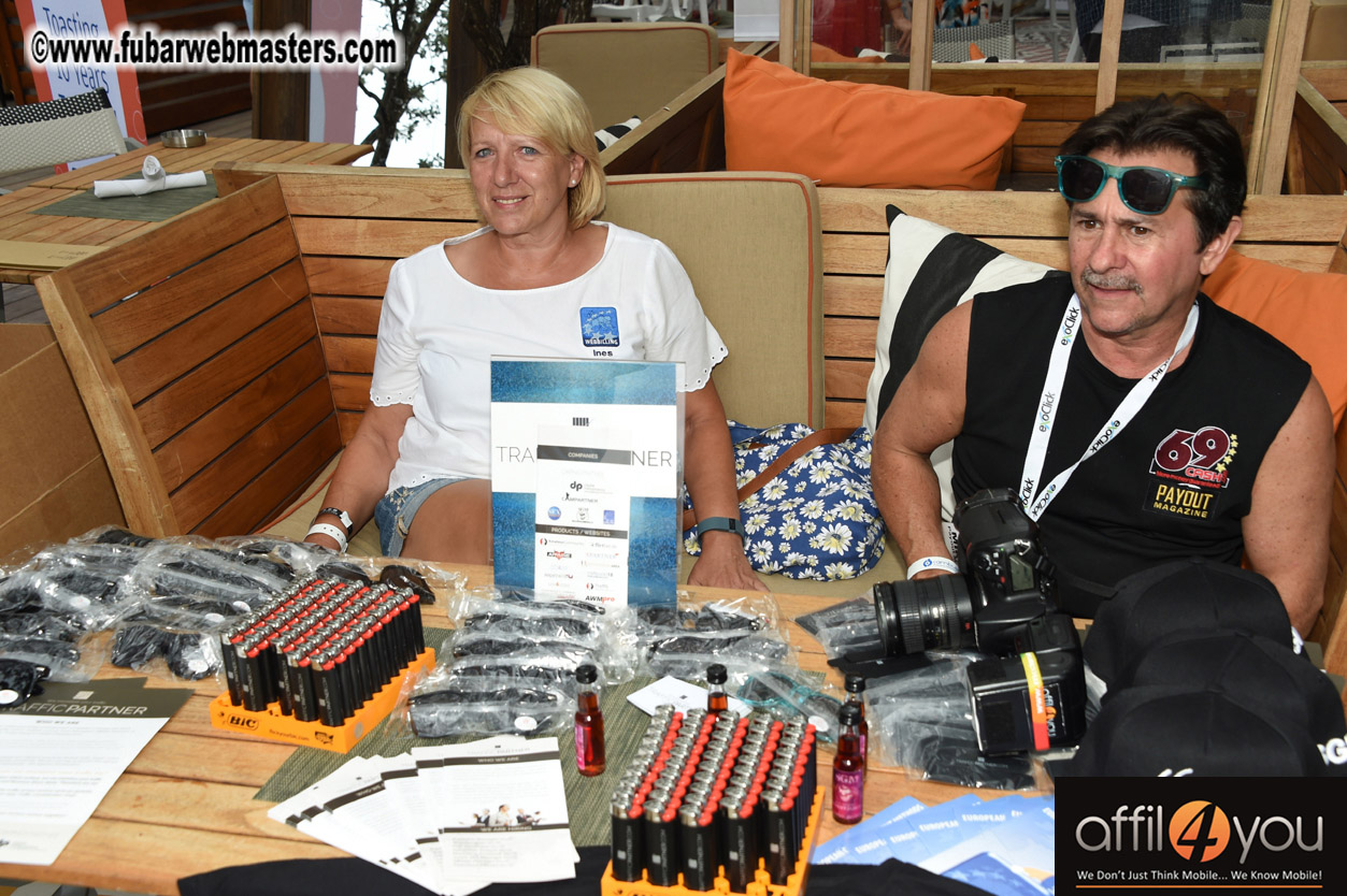 Happy Hour Mix & Meet