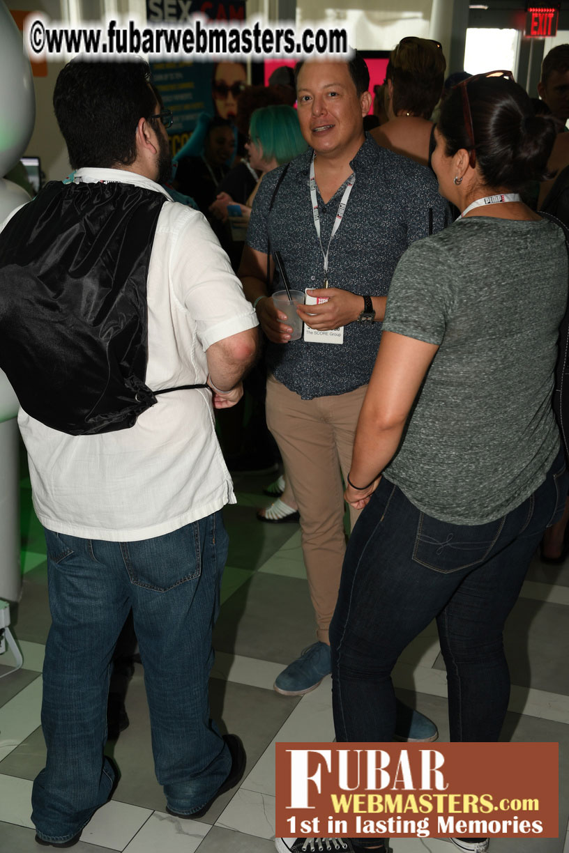 Mix & Meet + Happy Hour