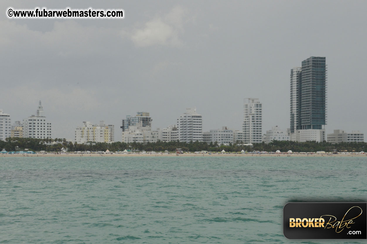 MojoHost Farewell Yacht Cruise