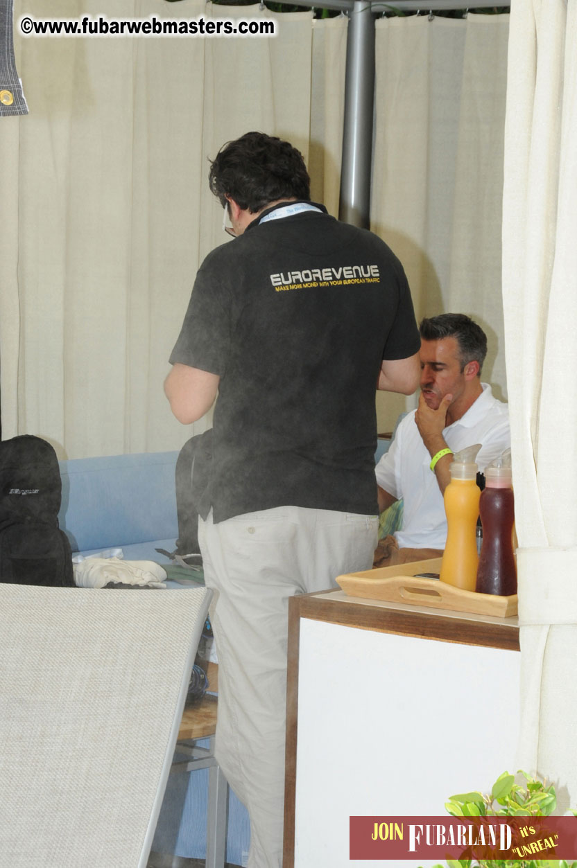 Cabana Exhibits & Networking Hub @ Dish Pool