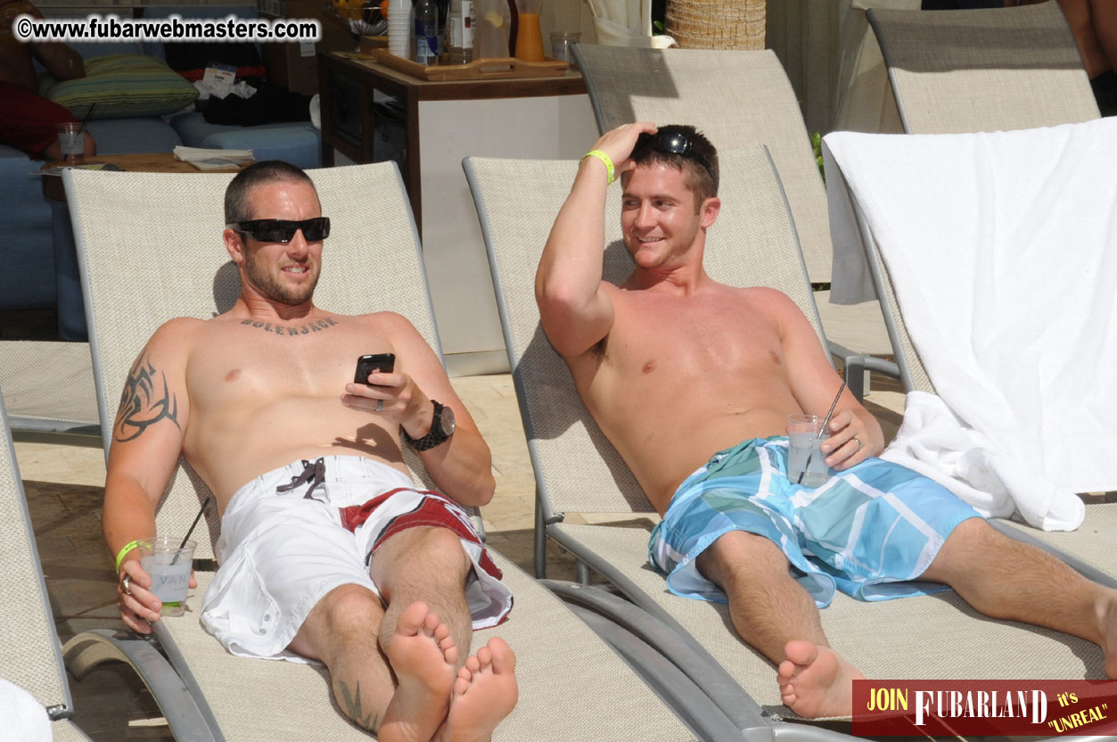 Cabana Exhibits & Networking Hub @ Dish Pool